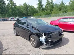 5NPD84LFXJH256135 2018 HYUNDAI ELANTRA