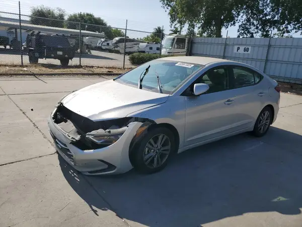 5NPD84LFXJH256216 2018 HYUNDAI ELANTRA - Image 1