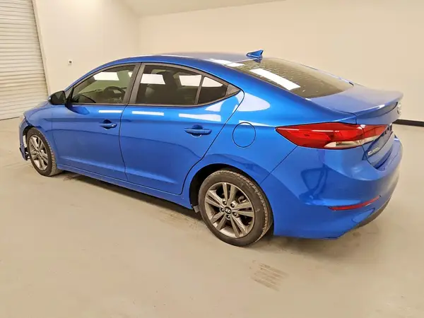 5NPD84LFXJH258080 2018 HYUNDAI ELANTRA - Image 2