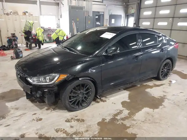 5NPD84LFXJH259505 2018 HYUNDAI ELANTRA - Image 2