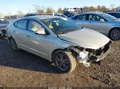 5NPD84LFXJH262632 2018 HYUNDAI ELANTRA