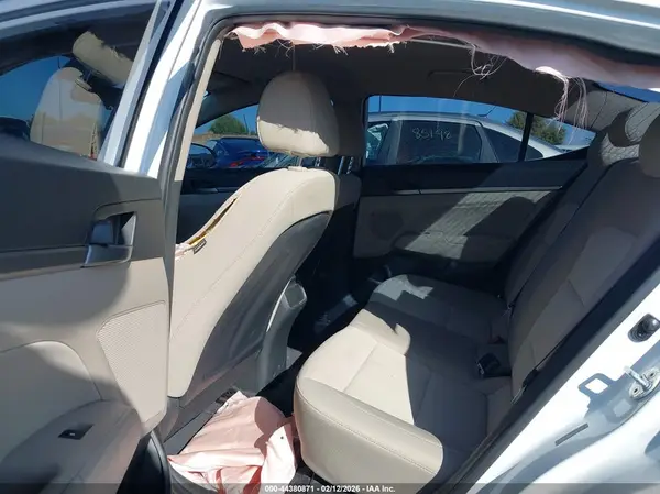 5NPD84LFXJH263036 2018 HYUNDAI ELANTRA - Image 8