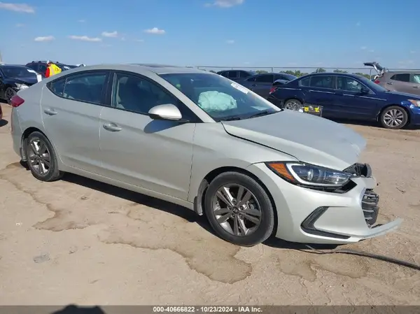 5NPD84LFXJH264994 2018 HYUNDAI ELANTRA - Image 1