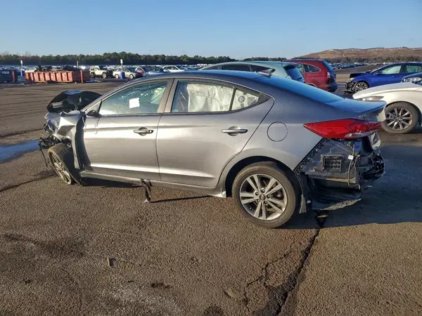 5NPD84LFXJH265384 2018 HYUNDAI ELANTRA - Image 2