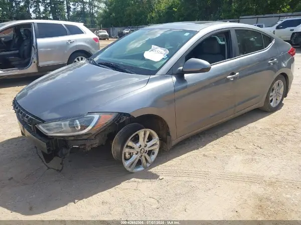 5NPD84LFXJH267541 2018 HYUNDAI ELANTRA - Image 2