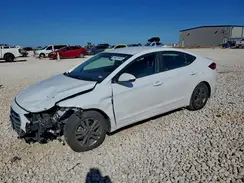 5NPD84LFXJH267636 2018 HYUNDAI ELANTRA