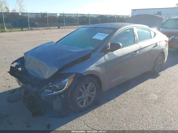 5NPD84LFXJH268737 2018 HYUNDAI ELANTRA - Image 2