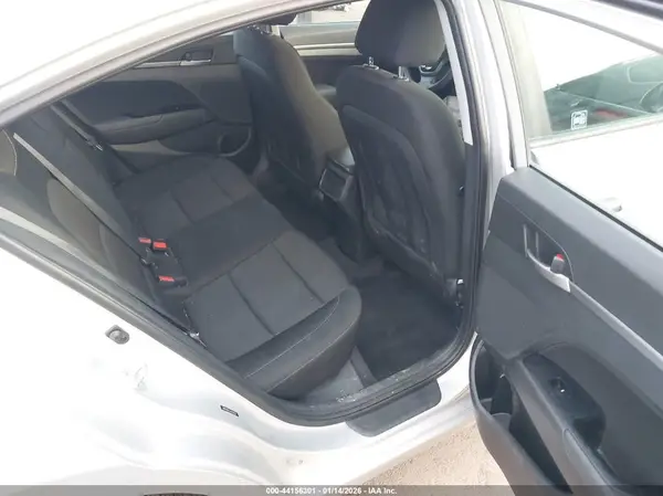 5NPD84LFXJH269838 2018 HYUNDAI ELANTRA - Image 8