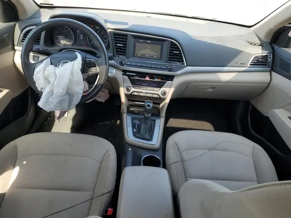 5NPD84LFXJH270858 2018 HYUNDAI ELANTRA - Image 8