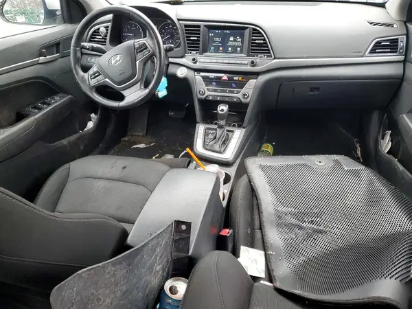 5NPD84LFXJH271010 2018 HYUNDAI ELANTRA - Image 8