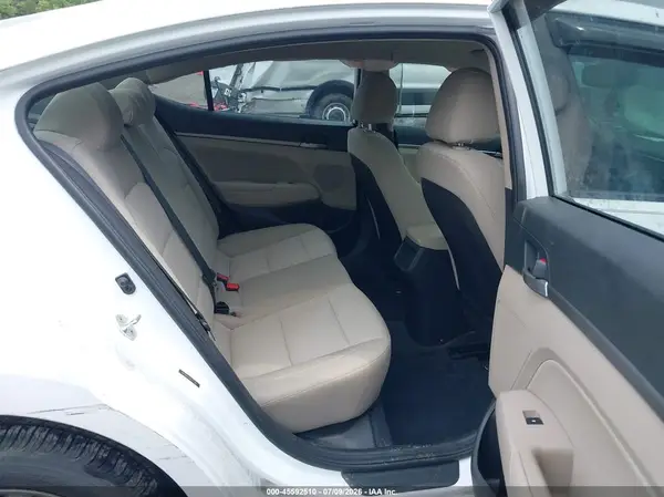5NPD84LFXJH271346 2018 HYUNDAI ELANTRA - Image 8