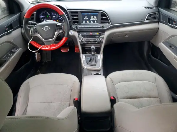 5NPD84LFXJH271881 2018 HYUNDAI ELANTRA - Image 8