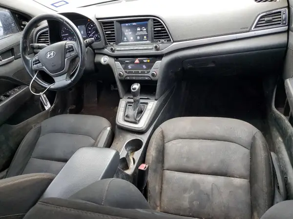 5NPD84LFXJH275798 2018 HYUNDAI ELANTRA - Image 8