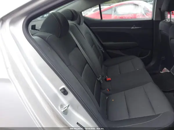 5NPD84LFXJH281990 2018 HYUNDAI ELANTRA - Image 8