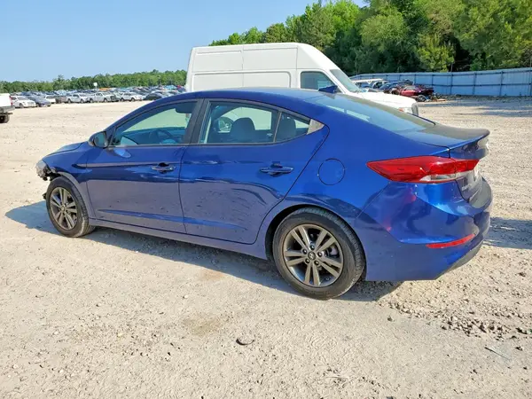 5NPD84LFXJH284324 2018 HYUNDAI ELANTRA - Image 2