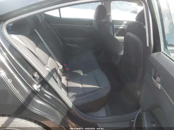 5NPD84LFXJH286297 2018 HYUNDAI ELANTRA - Image 8