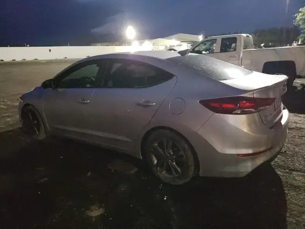 5NPD84LFXJH287367 2018 HYUNDAI ELANTRA - Image 2