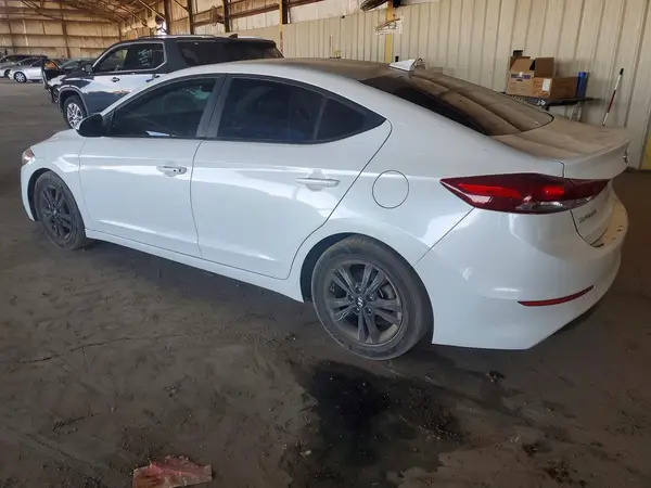 5NPD84LFXJH287515 2018 HYUNDAI ELANTRA - Image 2