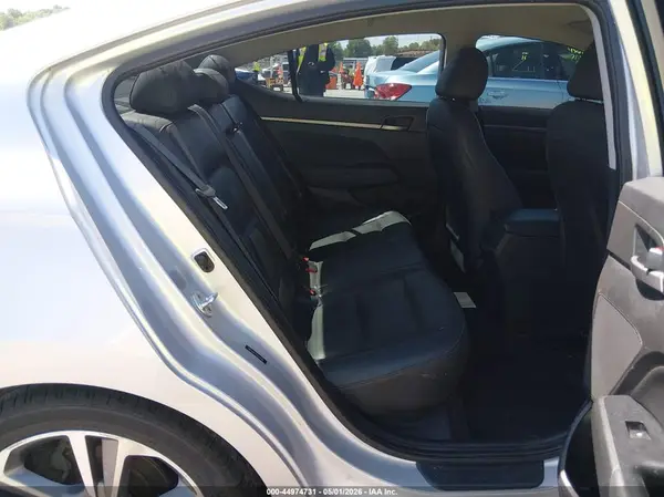 5NPD84LFXJH289782 2018 HYUNDAI ELANTRA - Image 8