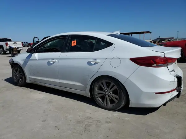 5NPD84LFXJH290818 2018 HYUNDAI ELANTRA - Image 2