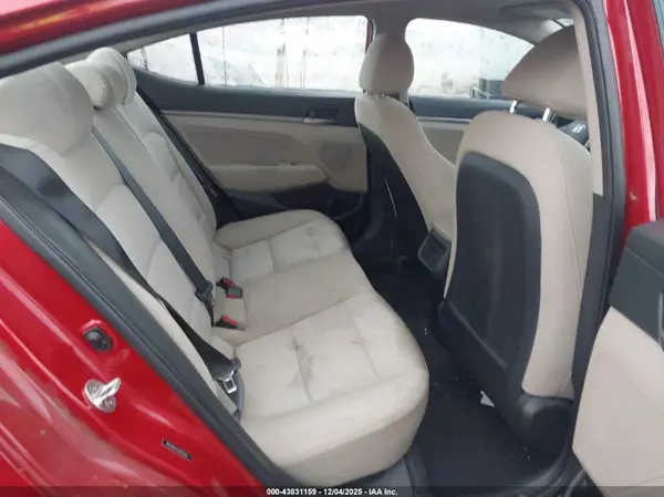 5NPD84LFXJH293668 2018 HYUNDAI ELANTRA - Image 8
