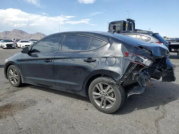 5NPD84LFXJH296005 2018 HYUNDAI ELANTRA - Image 2