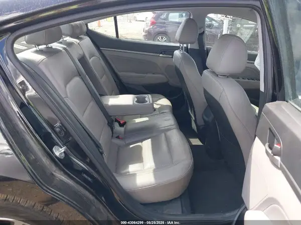5NPD84LFXJH298675 2018 HYUNDAI ELANTRA - Image 8