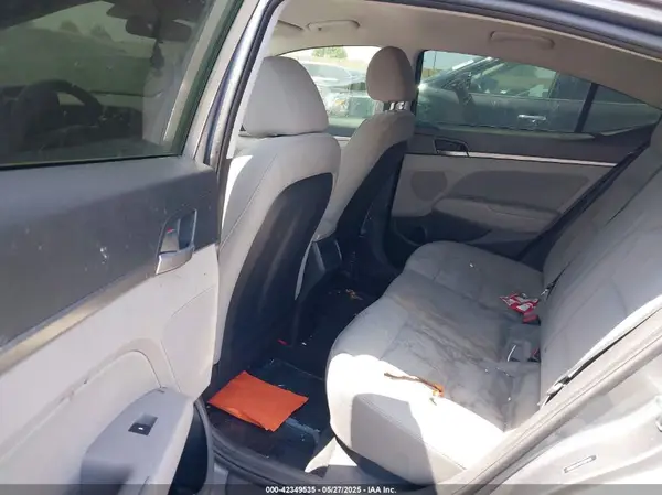 5NPD84LFXJH299180 2018 HYUNDAI ELANTRA - Image 8