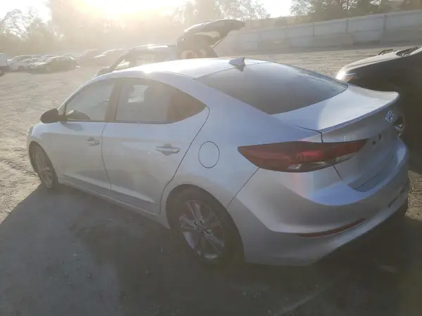 5NPD84LFXJH299924 2018 HYUNDAI ELANTRA - Image 2