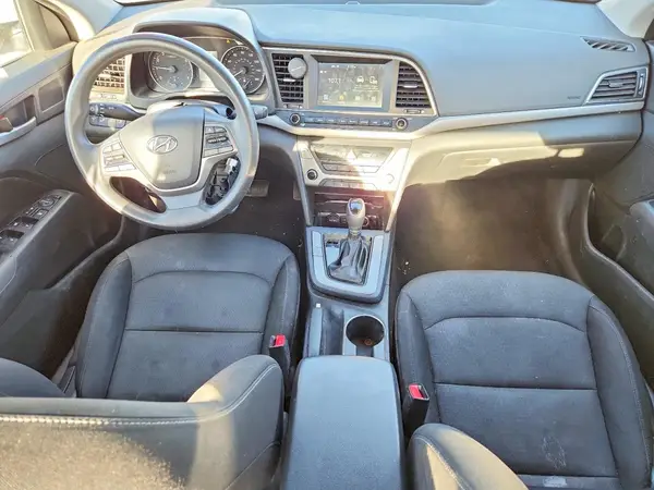 5NPD84LFXJH300263 2018 HYUNDAI ELANTRA - Image 8