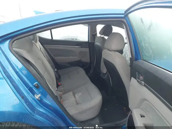 5NPD84LFXJH302045 2018 HYUNDAI ELANTRA - Image 8