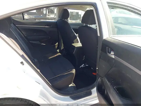 5NPD84LFXJH302725 2018 HYUNDAI ELANTRA - Image 8