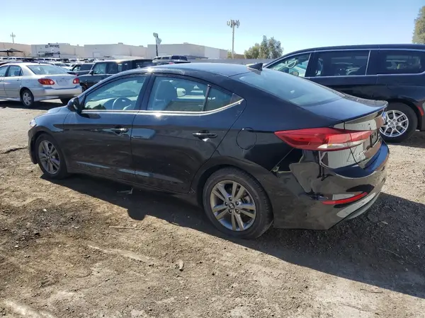 5NPD84LFXJH304829 2018 HYUNDAI ELANTRA - Image 2