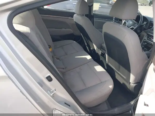 5NPD84LFXJH305253 2018 HYUNDAI ELANTRA - Image 8