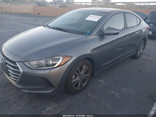 5NPD84LFXJH305916 2018 HYUNDAI ELANTRA - Image 2