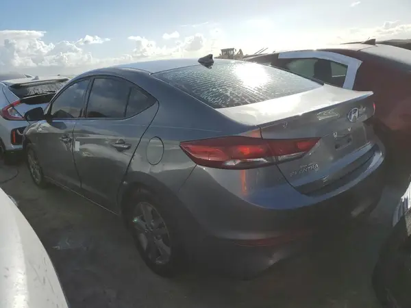 5NPD84LFXJH306094 2018 HYUNDAI ELANTRA - Image 2
