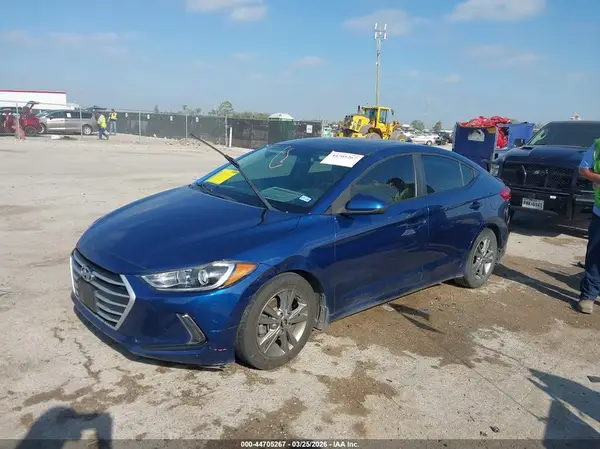 5NPD84LFXJH307083 2018 HYUNDAI ELANTRA - Image 2