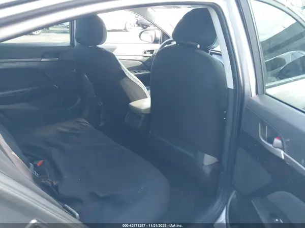 5NPD84LFXJH307357 2018 HYUNDAI ELANTRA - Image 8