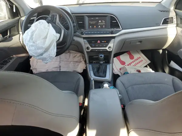 5NPD84LFXJH310632 2018 HYUNDAI ELANTRA - Image 8
