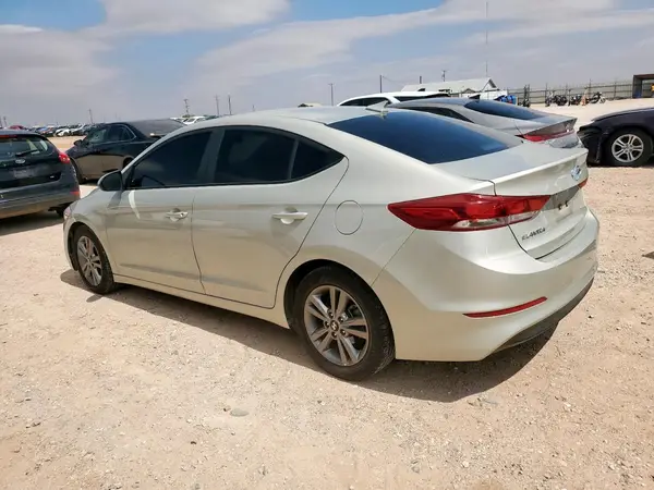 5NPD84LFXJH312610 2018 HYUNDAI ELANTRA - Image 2