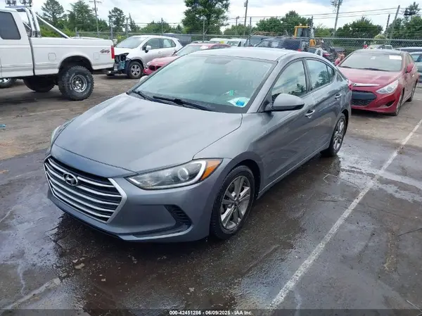 5NPD84LFXJH313126 2018 HYUNDAI ELANTRA - Image 2