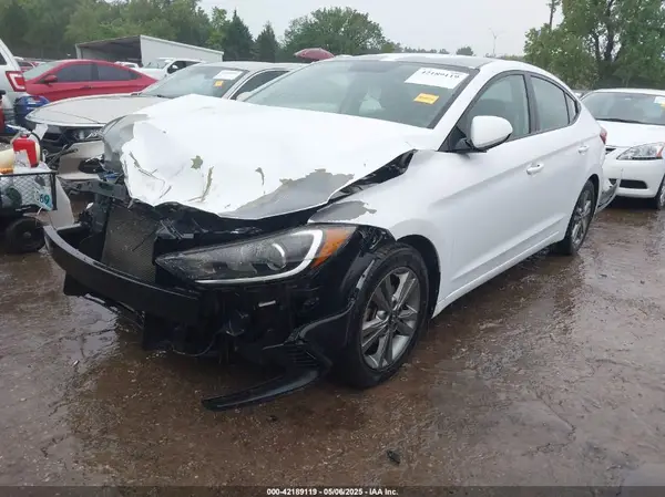 5NPD84LFXJH314700 2018 HYUNDAI ELANTRA - Image 2