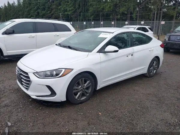 5NPD84LFXJH315703 2018 HYUNDAI ELANTRA - Image 2