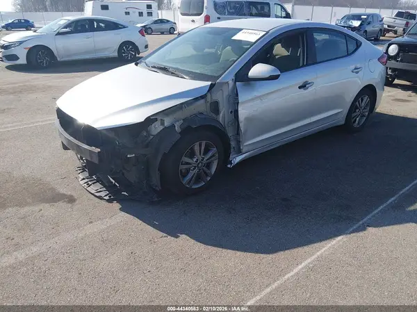 5NPD84LFXJH316771 2018 HYUNDAI ELANTRA - Image 2
