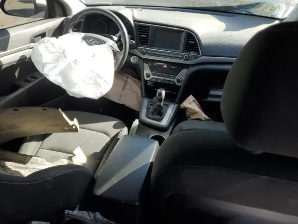 5NPD84LFXJH319752 2018 HYUNDAI ELANTRA - Image 8
