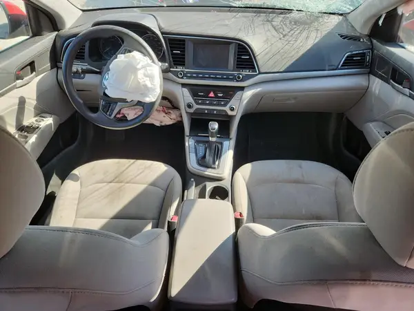 5NPD84LFXJH319931 2018 HYUNDAI ELANTRA - Image 8