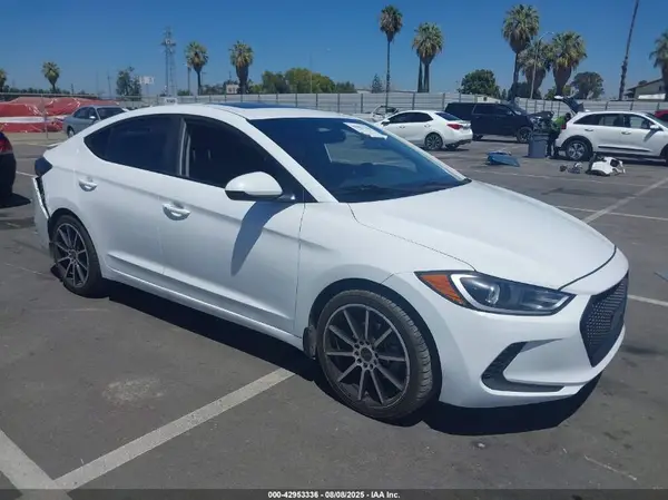 5NPD84LFXJH320299 2018 HYUNDAI ELANTRA - Image 1
