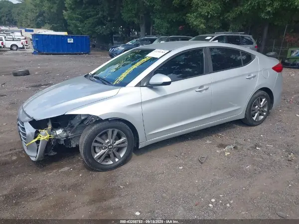 5NPD84LFXJH321579 2018 HYUNDAI ELANTRA - Image 2