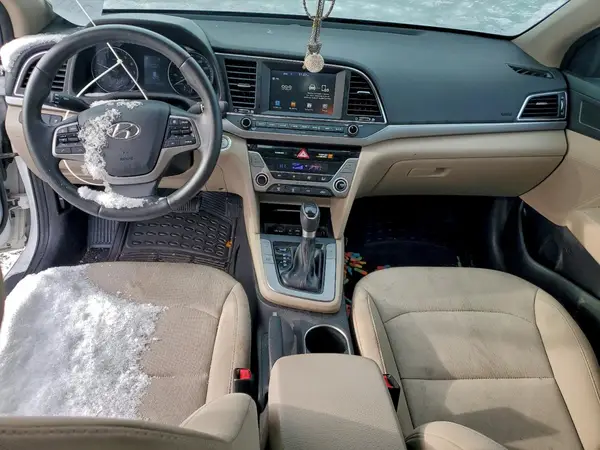 5NPD84LFXJH323221 2018 HYUNDAI ELANTRA - Image 8