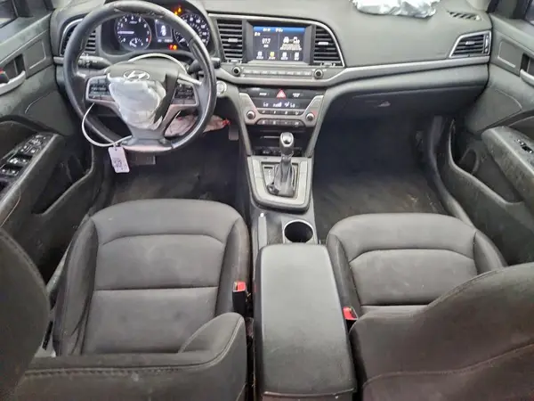 5NPD84LFXJH323235 2018 HYUNDAI ELANTRA - Image 8